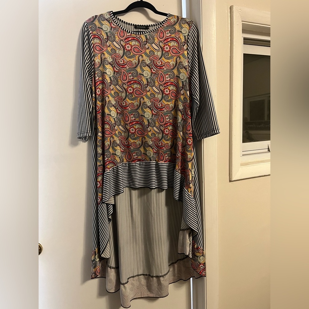 Nuggles Paisly High Low Top